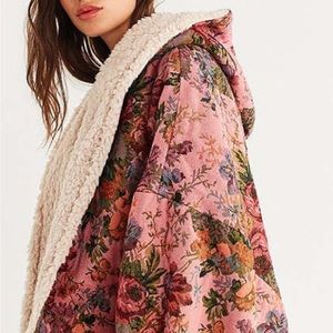ISO!!! UO reversible floral teddy